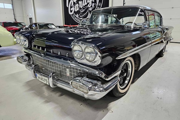 Pontiac Chieftain