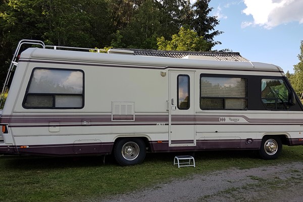 Chevrolet  Regency Tripele E / -89  V8 454 Regency Tripele E