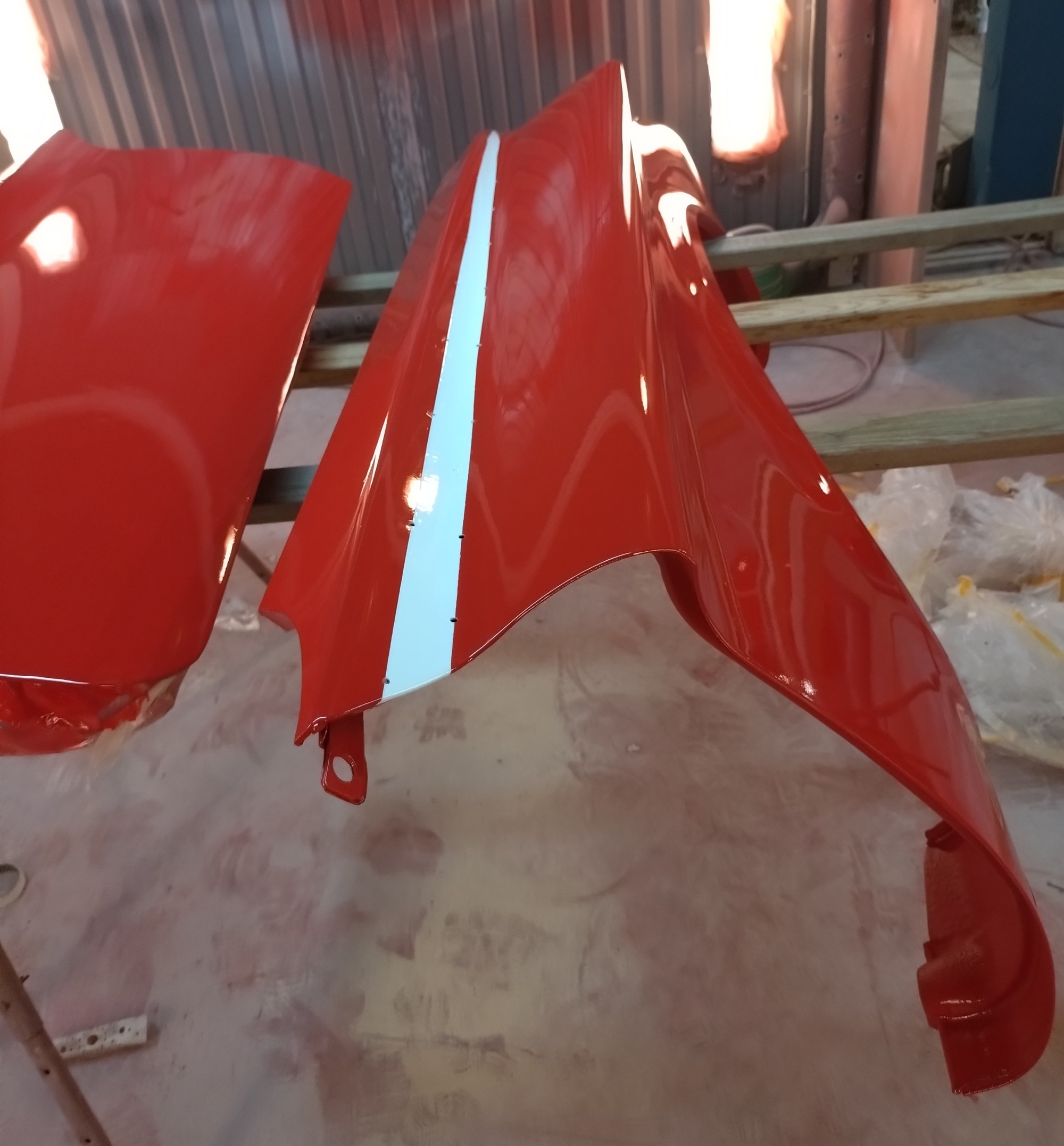 och även skärmar är nu nylackerade