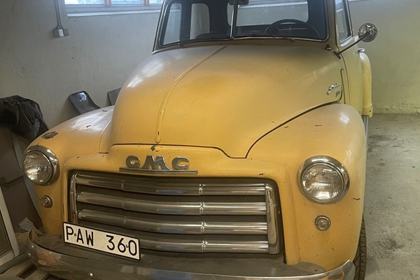 GMC FC152