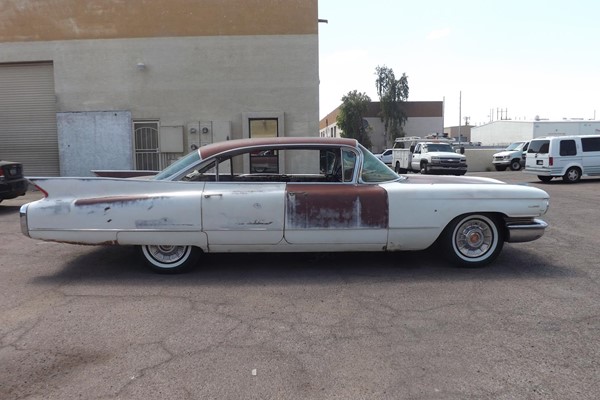 CADILLAC SERIES 62, 6 WINDOW SEDAN, 4DR HT