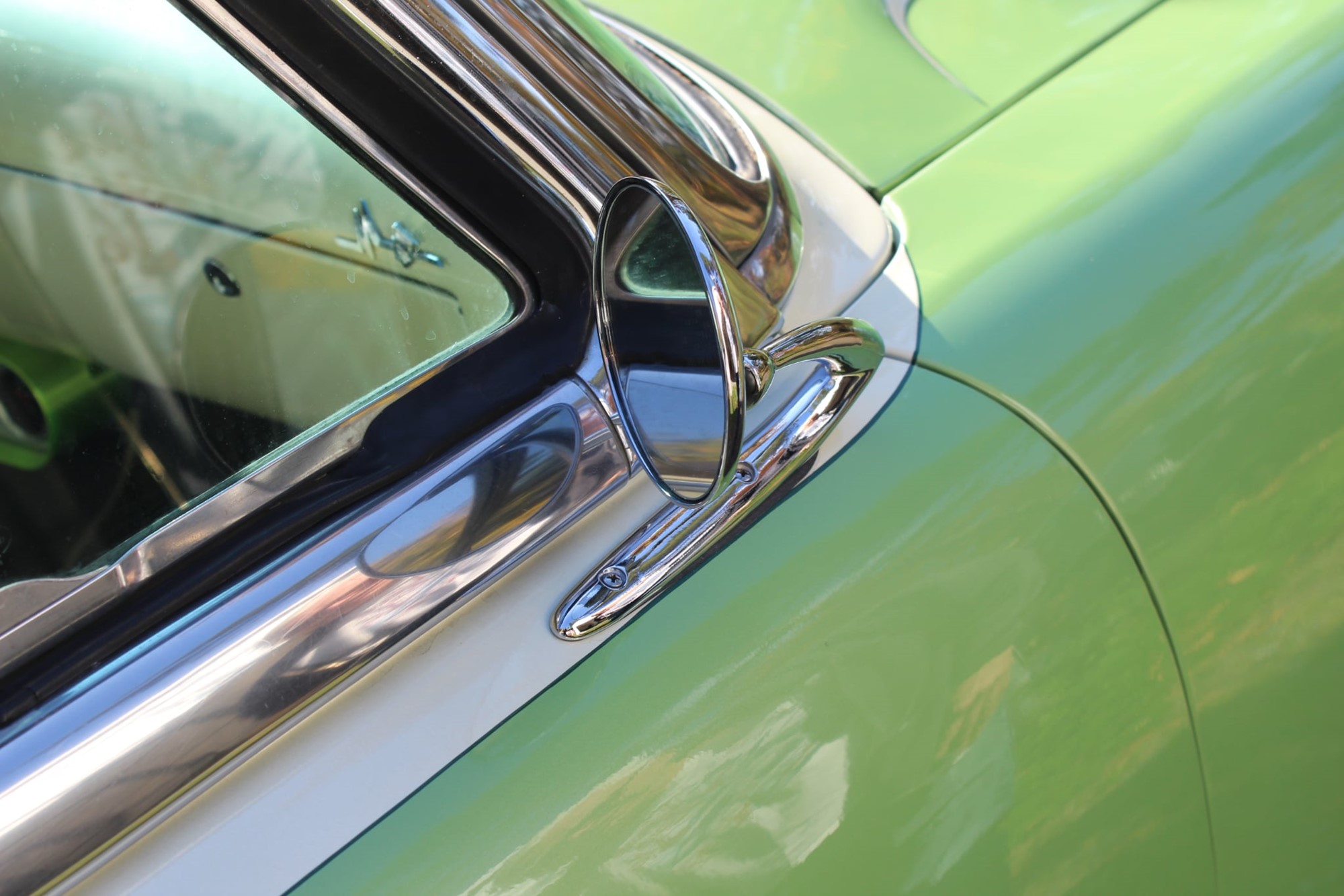 Då finns det alltså en Studebaker Avanti som saknar sina backspeglar