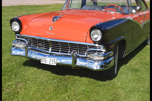 Ford Fairlane