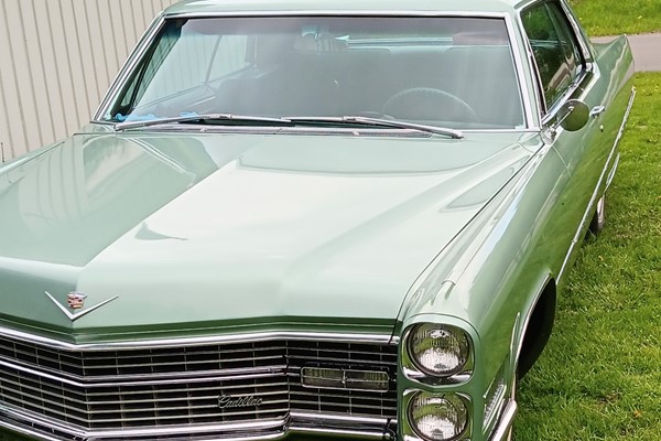 Cadillac Coupe de ville
