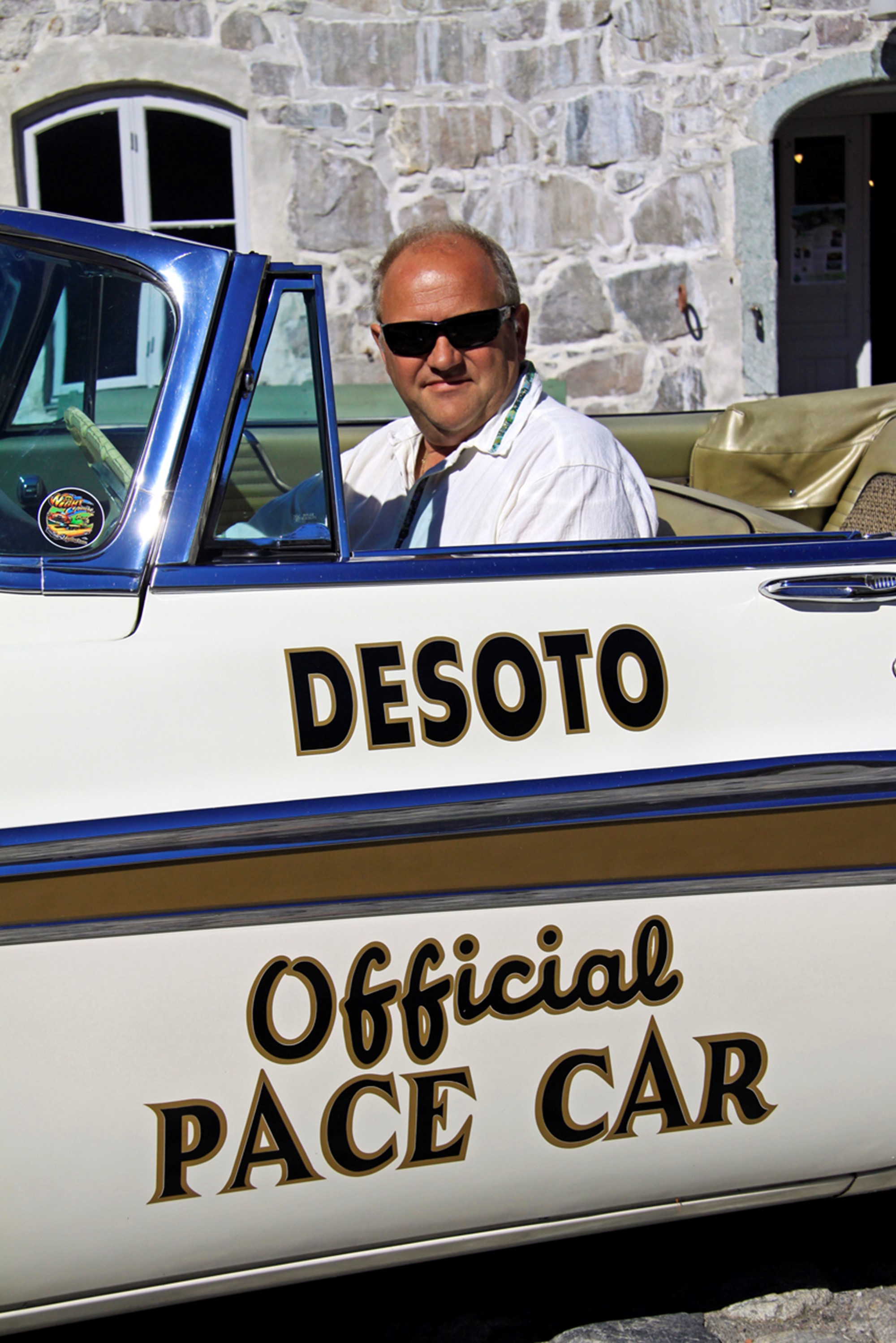 Finn Granås från norska Gan hittade sin DeSoto pace car -56 på Ebay.