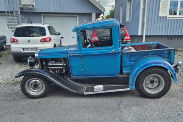 Ford Pickup