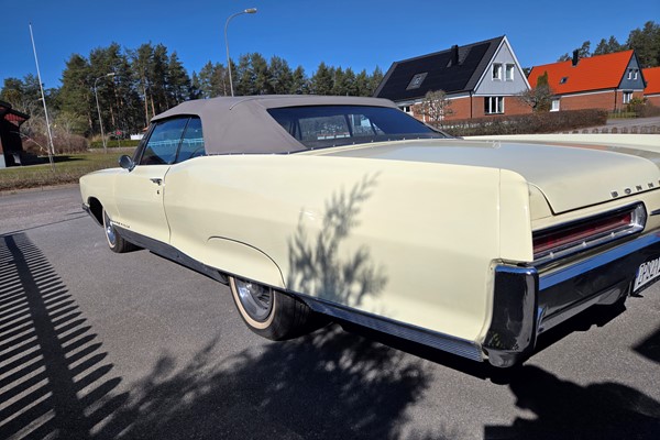 Pontiac Bonneville