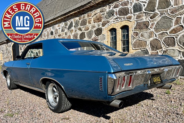 CHEVROLET IMPALA SPORT COUPE ★ FIN BIL MED PIGG 350"/350 HP!