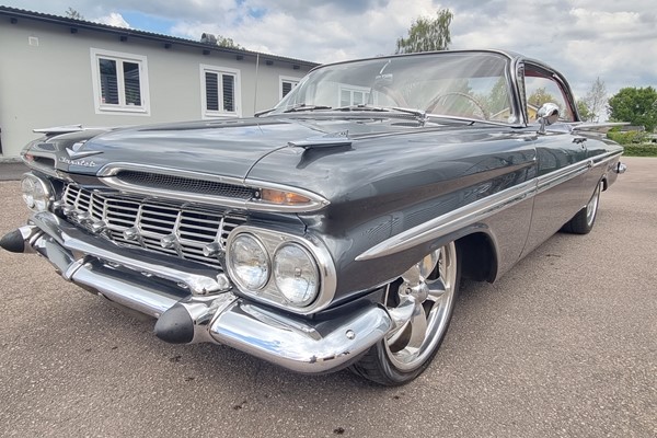 Chevrolet Impala Coupe