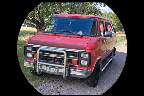 Chevrolet G20 van