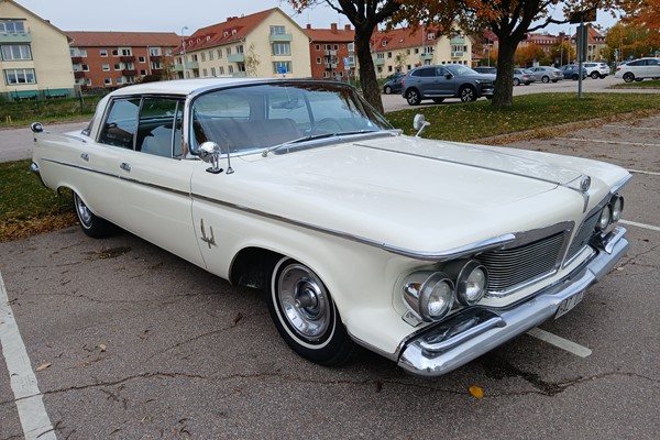 Chrysler Imperial Crown 4dr HTt