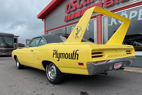 Plymouth Superbird Road Runner