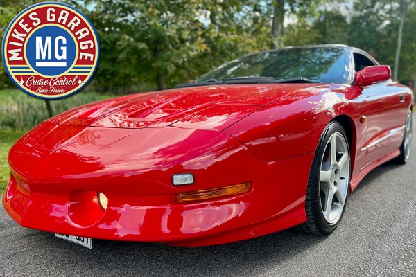 PONTIAC FIREBIRD TRANSAM ★ SUPERFRÄSCH SVENSKSÅLD LÅGMILARE!