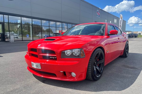 Dodge Charger SRT-8