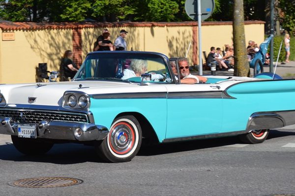 Ford Sunliner Galaxie