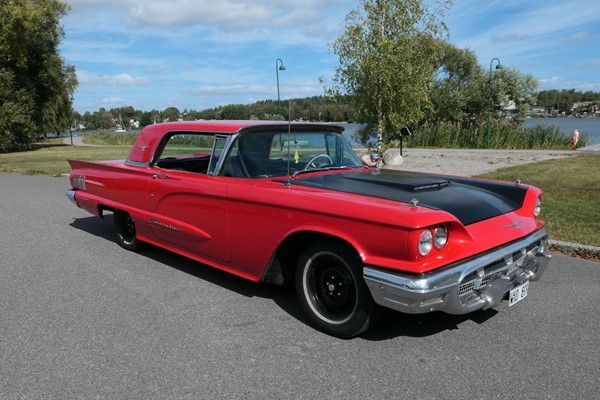Ford Thunderbird
