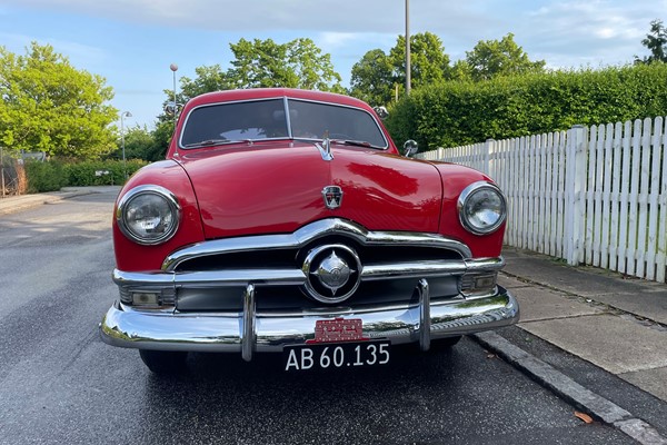 Ford Custom
