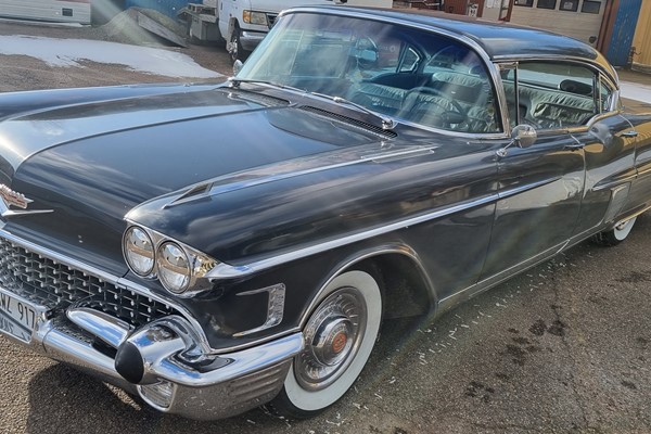 Cadillac Fleetwood Sixty Special