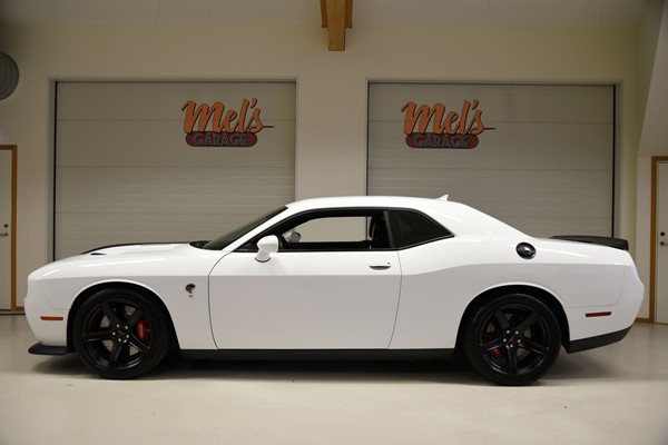 Dodge Challenger SRT Hellcat