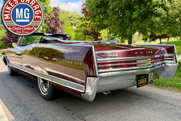 BUICK ELECTRA 225 CUSTOM CONVERTIBLE ★ MYCKET FIN BIL MED RENOVERAD 401"!