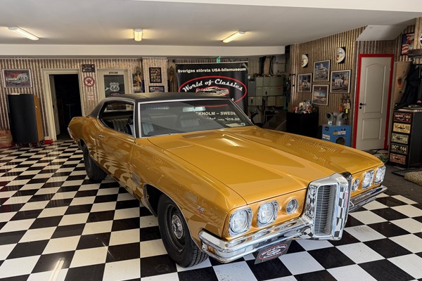 Pontiac 2+2 Catalina
