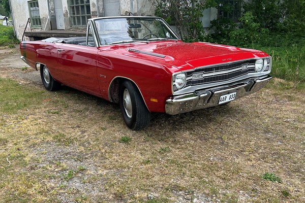 Dodge GTS