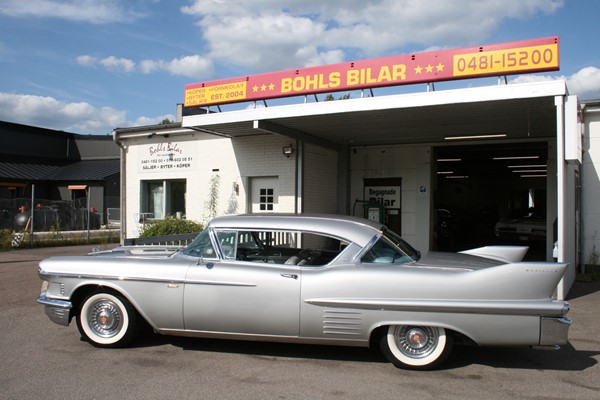 Cadillac Serie 62