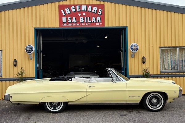 Pontiac Bonneville Cab