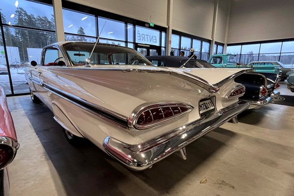 Chevrolet Impala Sport