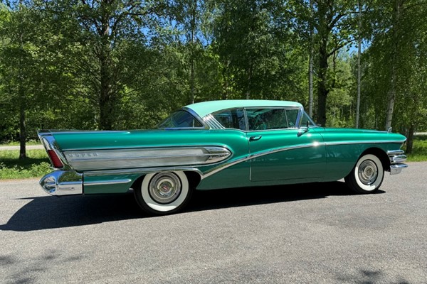 Buick Super Riviera Coupe. Svensk totalrenovering till super skick