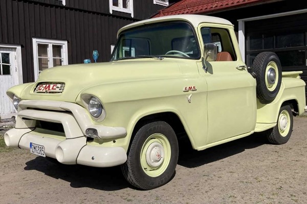 GMC 100 Shortbed Stepside Pickup