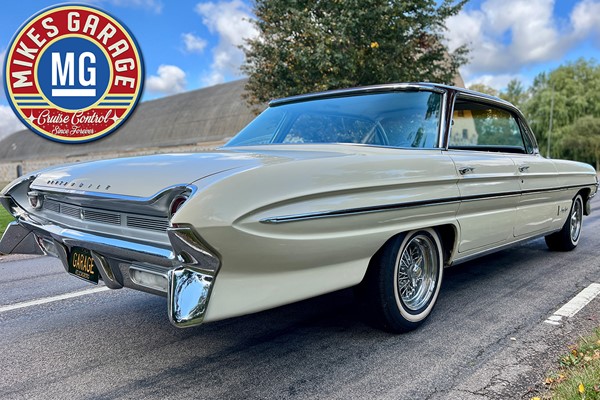 OLDSMOBILE 98 HOLIDAY SPORT SEDAN 4DHT ★ KANONFIN & OVANLIG TOP-OF-THE-LINE-CRUISER!