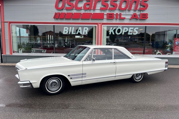 Chrysler 300 2d Hardtop Sportcoupe. 383 / Aut. PS. PB. Originalbil.