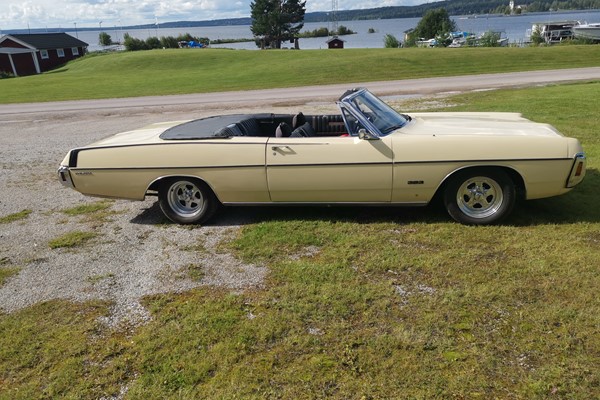 Dodge Polara