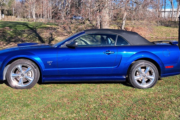 Ford Mustang GT Cab Manuel låda En pärla