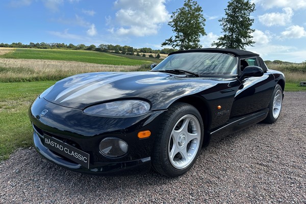 Chrysler / Dodge Viper RT/10