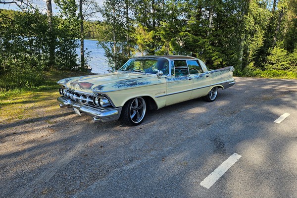 Chrysler Imperial