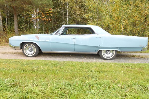 Buick Electra 225 4dHT