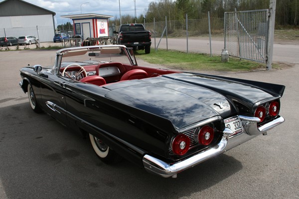 Ford Thunderbird