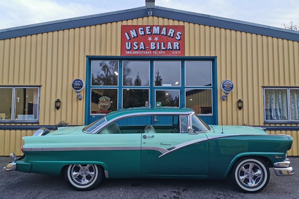Ford Fairlane Victoria  coupe Coupe