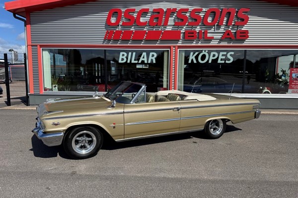 Ford XL 500 Convertible. Z Codad 390 V8. Automat. PS. PB