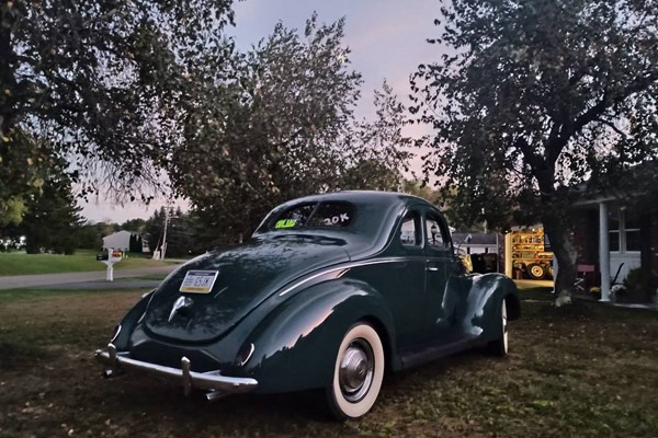 Ford Coupe