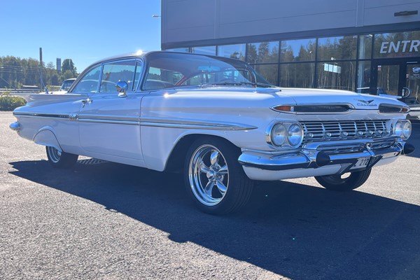 Chevrolet Impala sport cupé