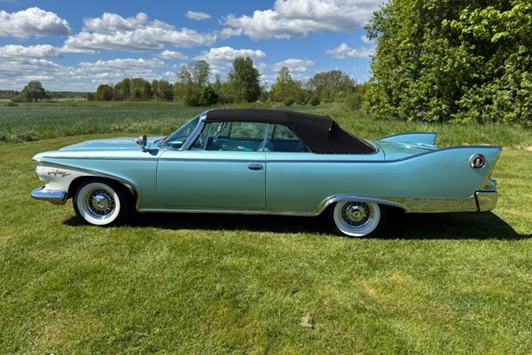 Plymouth Fury Convertible. V8/aut. PS. PB. Svensk helrenovering