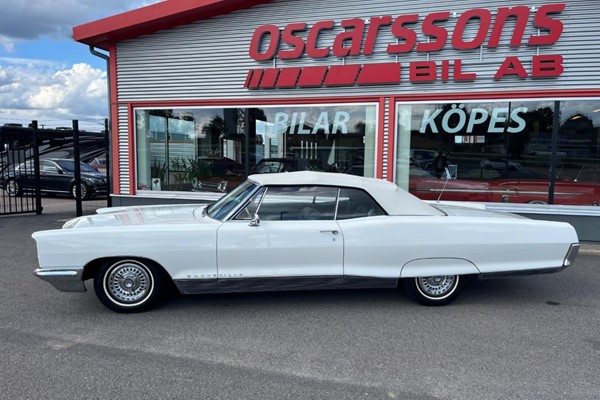 Pontiac Bonneville Convertible. Mycket fin bil. 1:a pris Power Meet