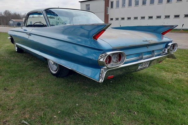 Cadillac Coupe De Ville