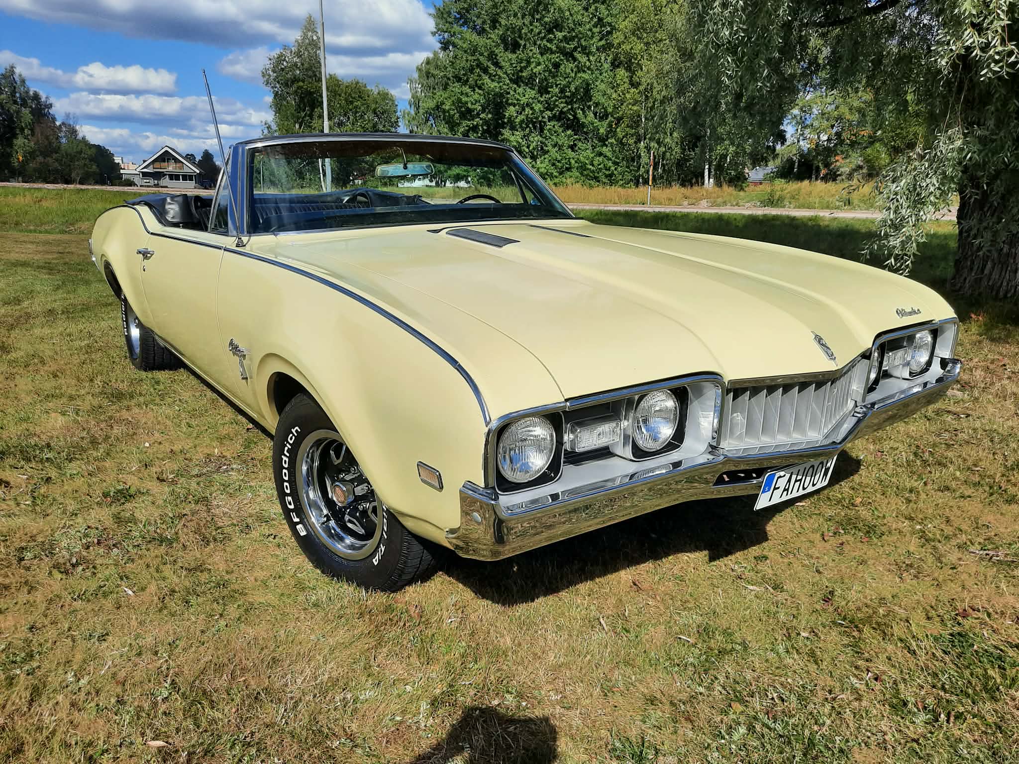 Oldsmobile Cutlass Supreme Convertible