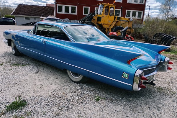 Cadillac Cupe DeVille