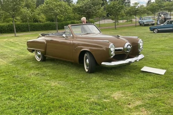 I Studebaker Commander