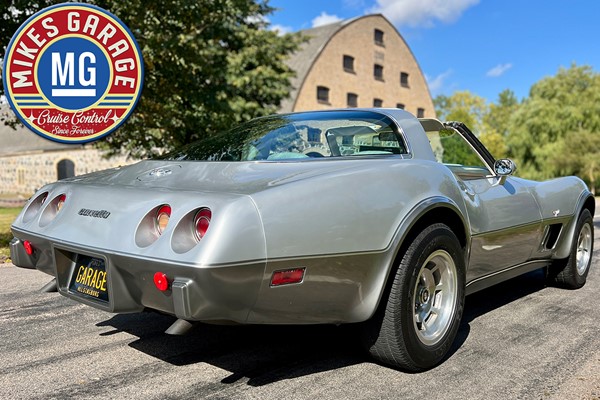 CHEVROLET CORVETTE T-TOP ★ 25TH ANNIVERSARY ★ L82 350"+ 4-SPEED! ★ SAMME ÄGARE SEDAN 1997!